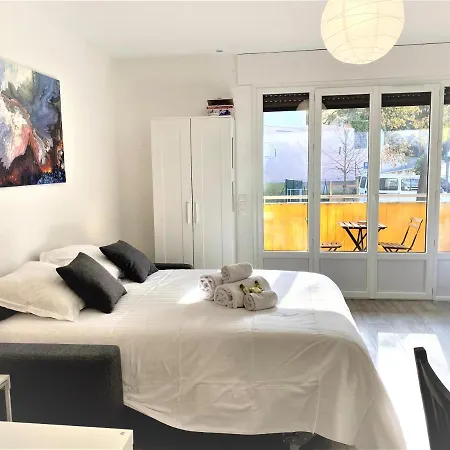 Viva Riviera Large And Quiet Studio With Balcony 公寓 *