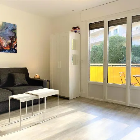 公寓 Viva Riviera Large And Quiet Studio With Balcony