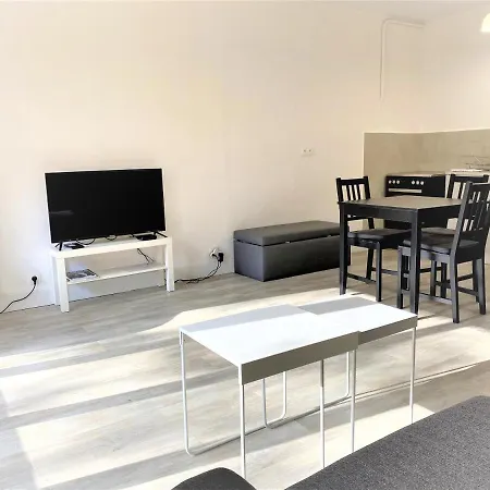 Viva Riviera Large And Quiet Studio With Balcony 公寓 *